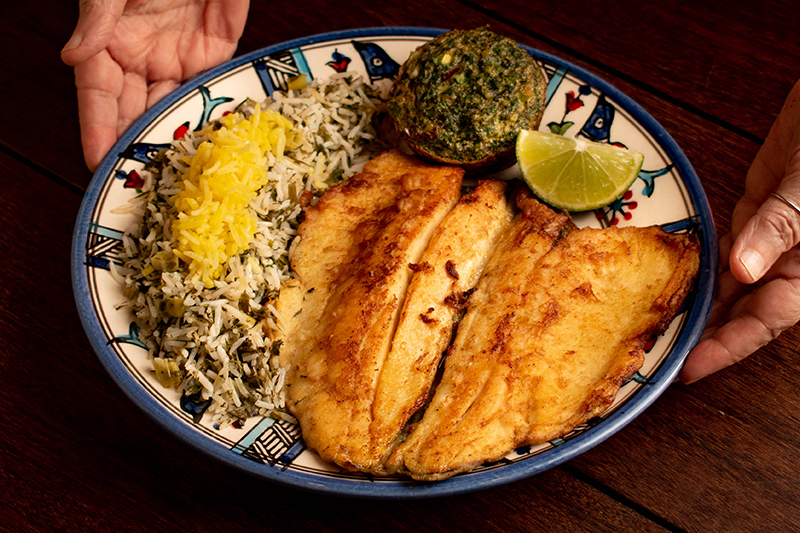 Um dos pratos da comida Iraniana Comida típica iraniana